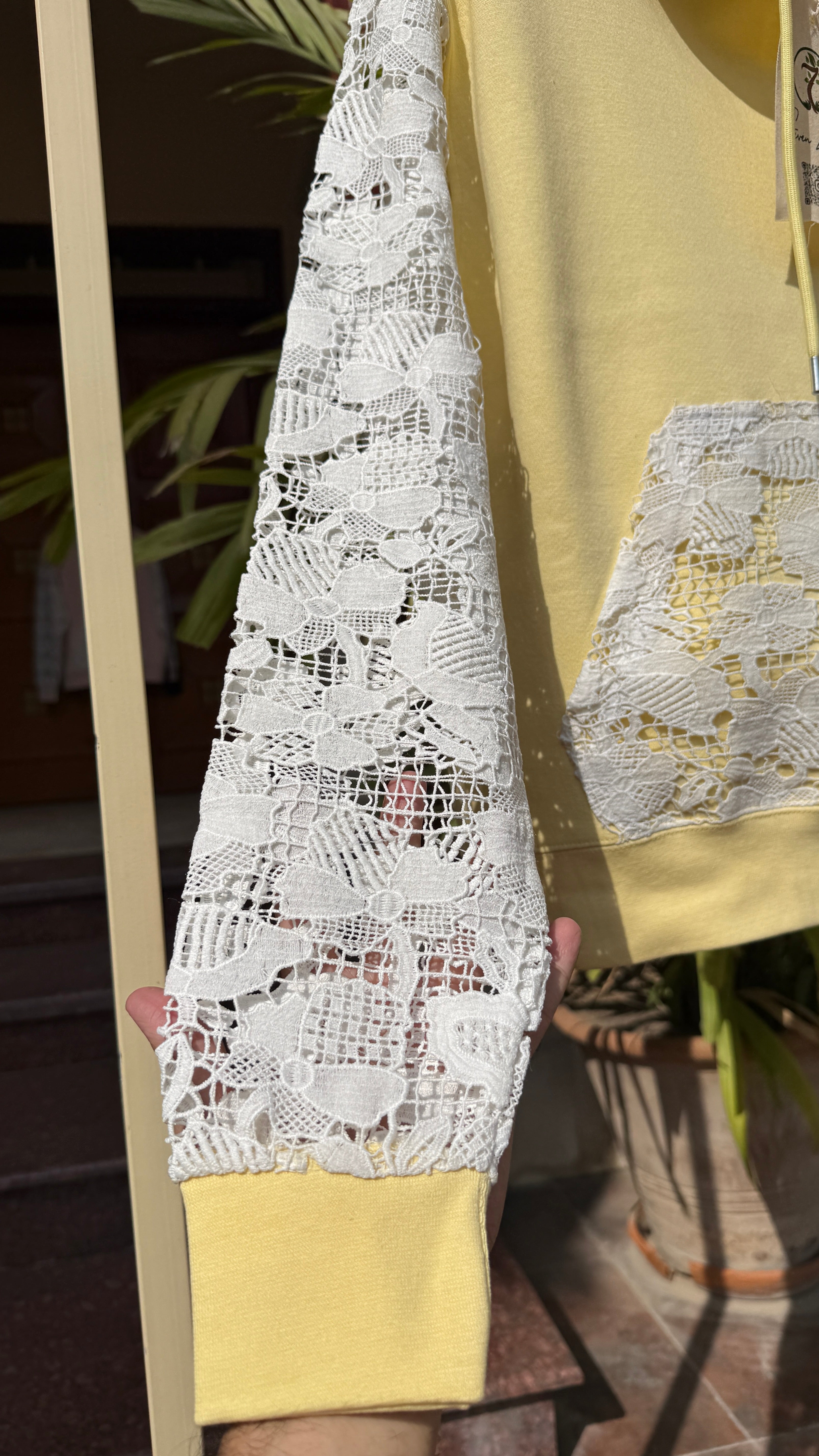 GUIPURE HOODIE - WHITE ON YELLOW