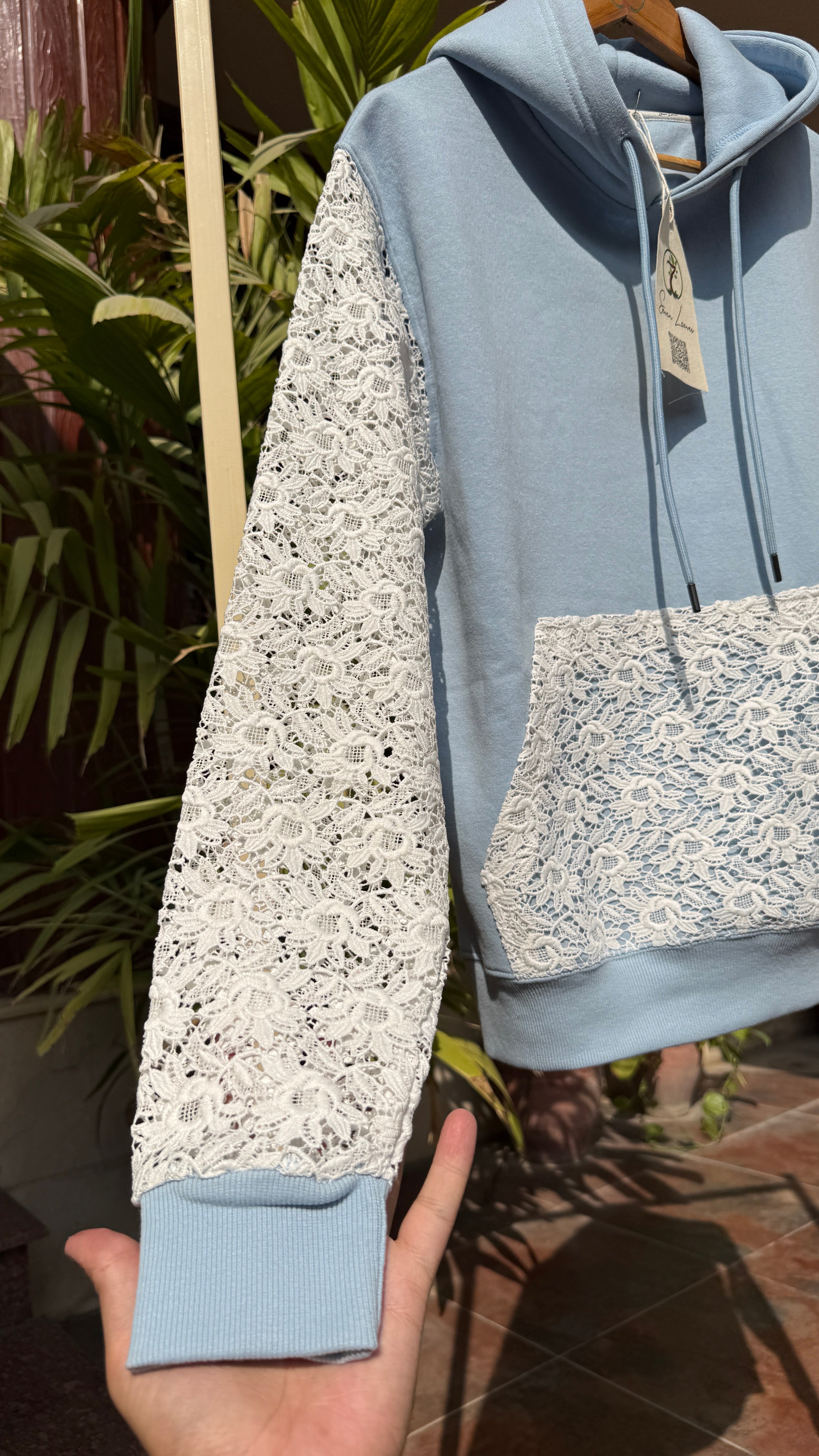 GUIPURE HOODIE - DAY TIME BLUE