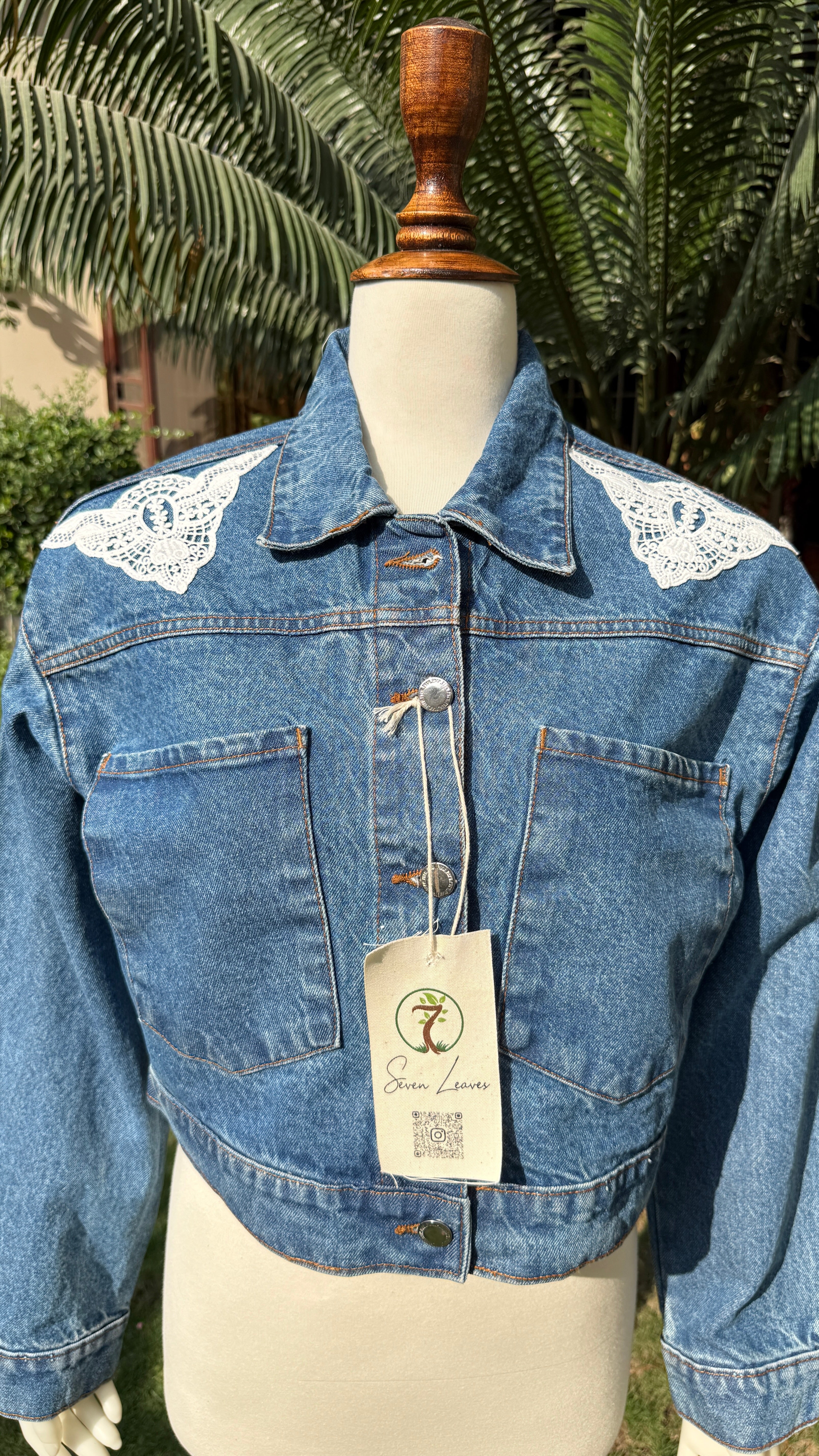 DENIM JACKET - MEDIUM WASH