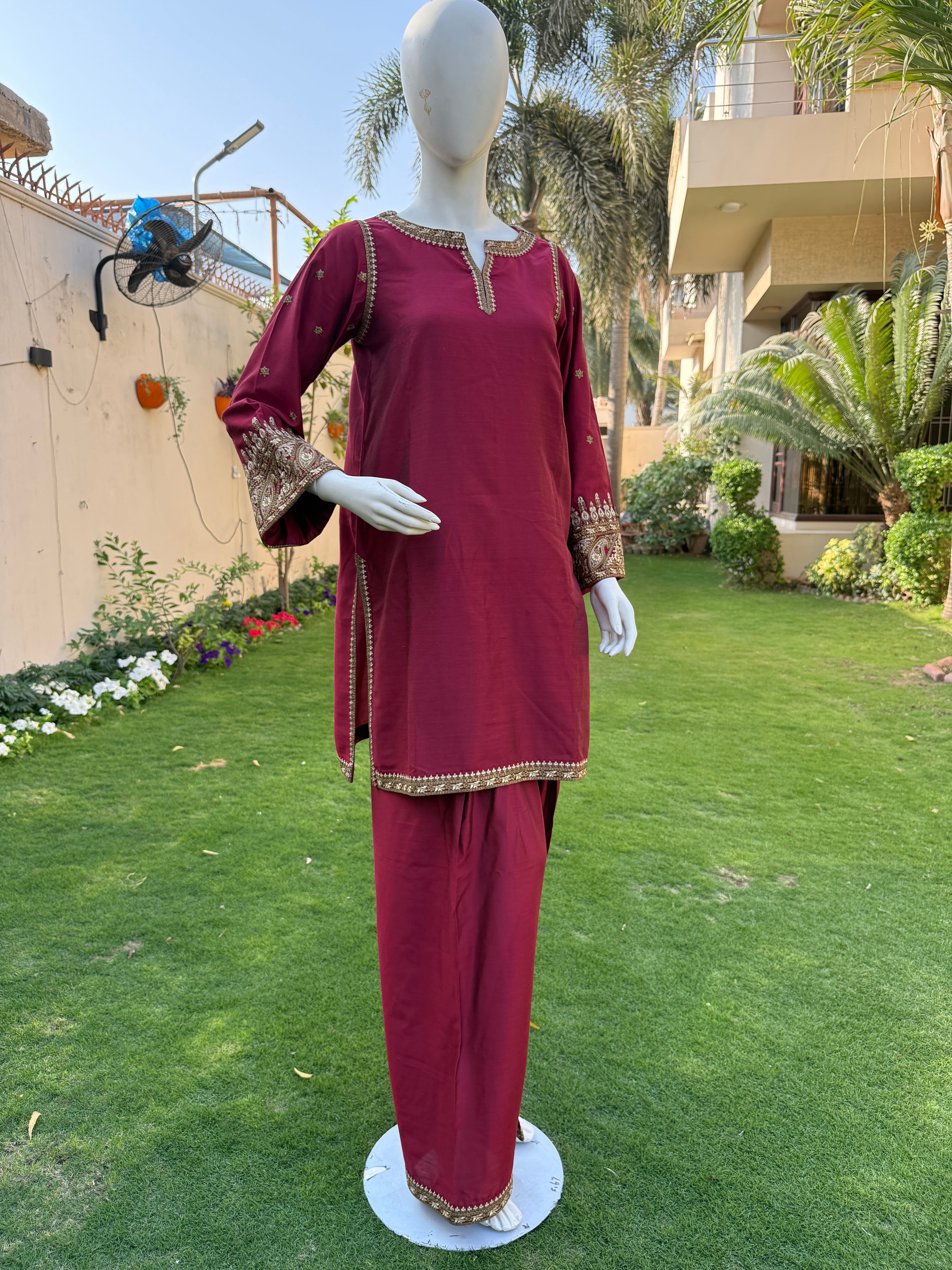 3-Piece EMBROIDERED SUIT - Ruby Rose