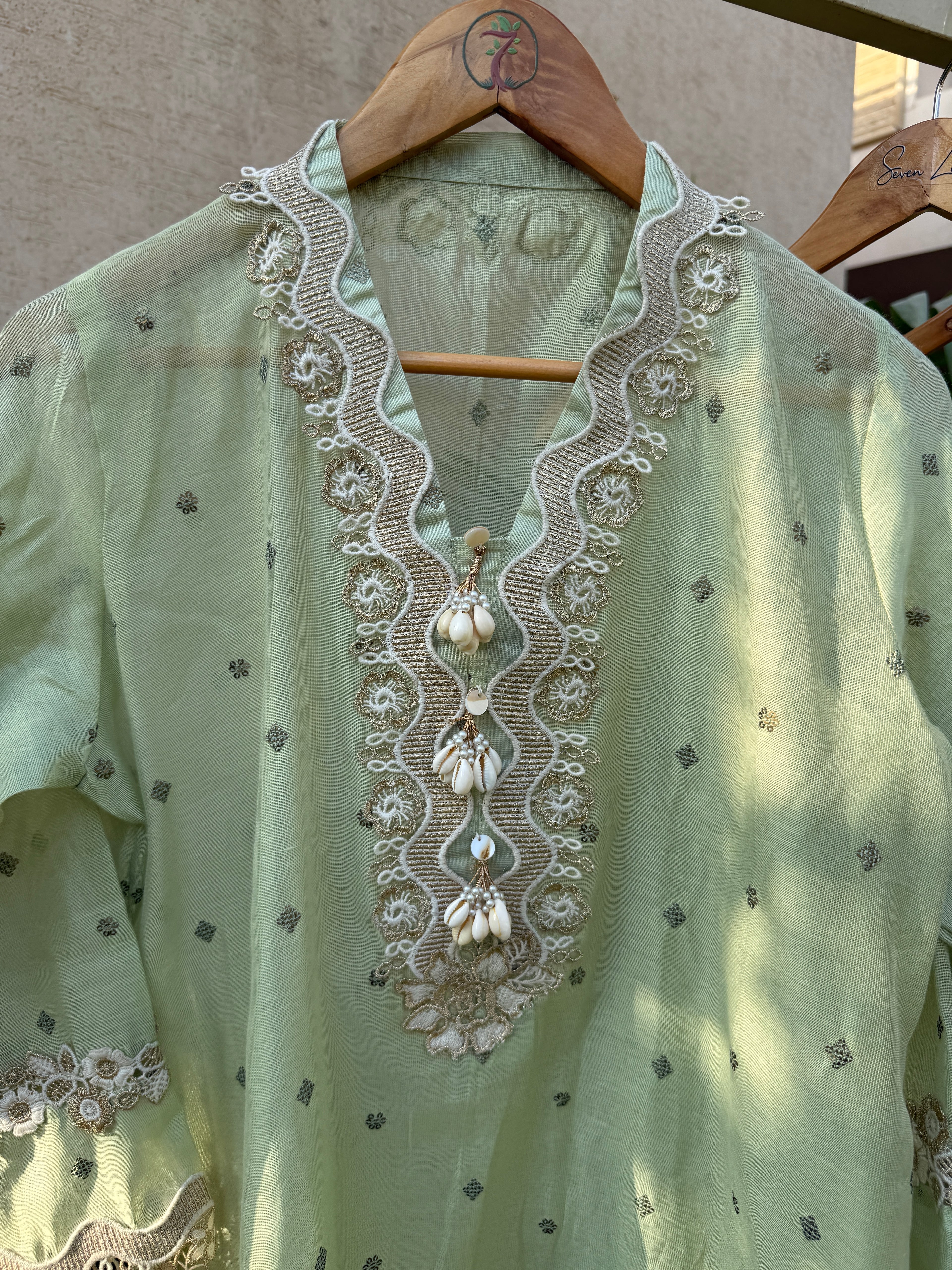 3-Piece EMBROIDERED SUIT - Soft Cardamom