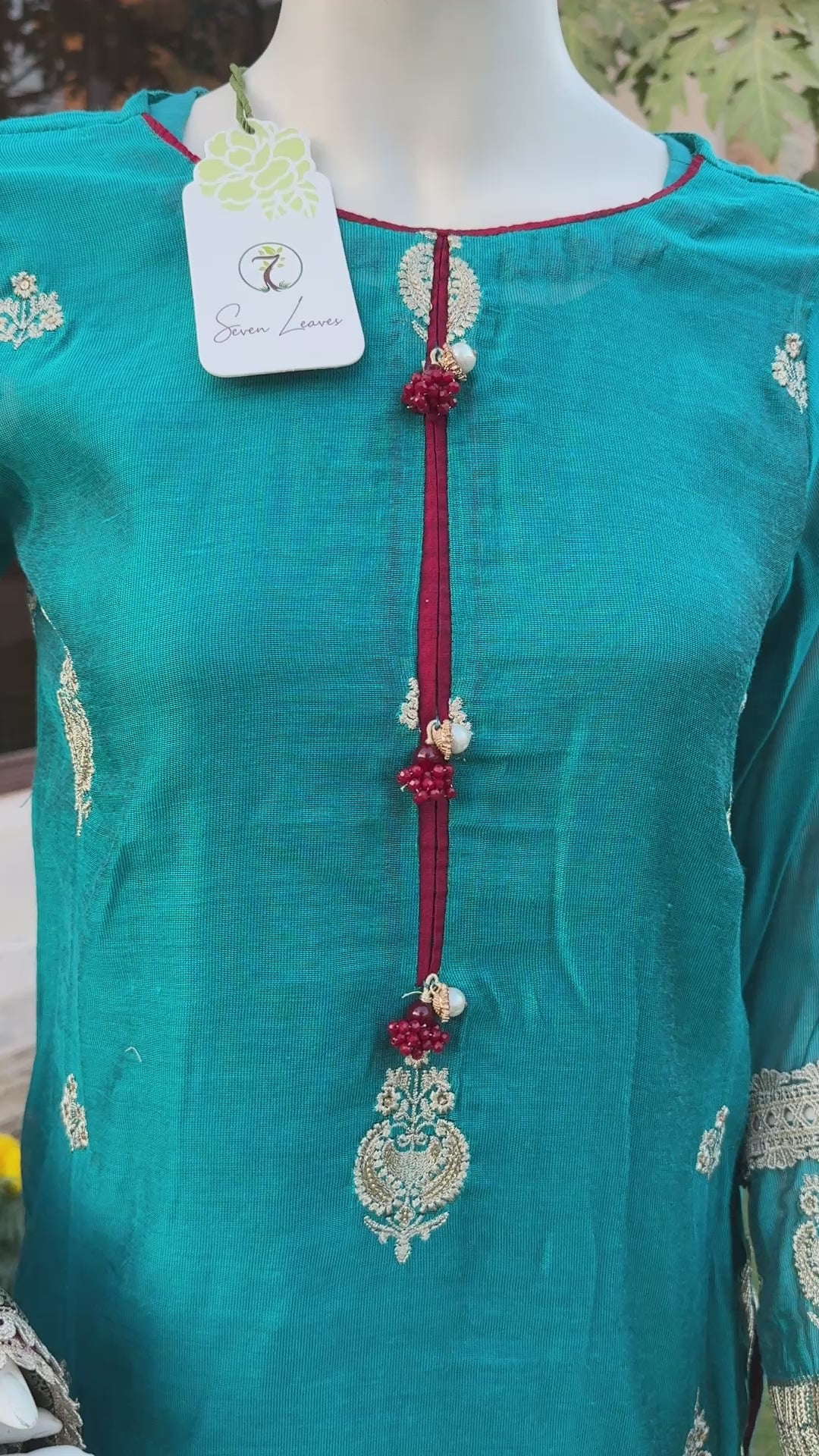 3-Piece EMBROIDERED SUIT - Zircon Blue